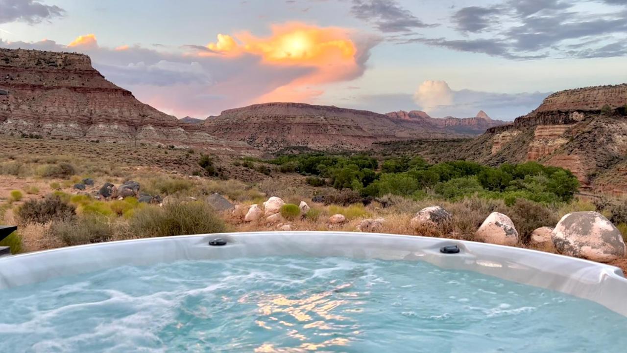 Zions Tiny Oasis Pensionat Virgin Exteriör bild